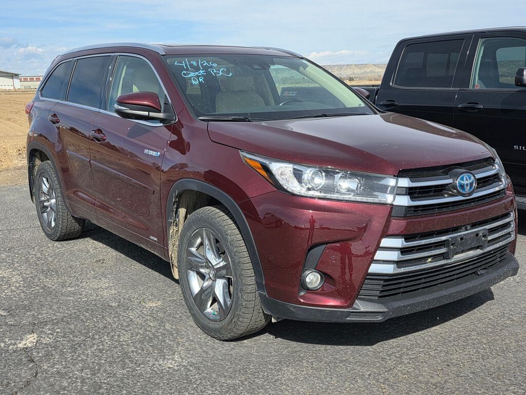 2017 TOYOTA Highlander