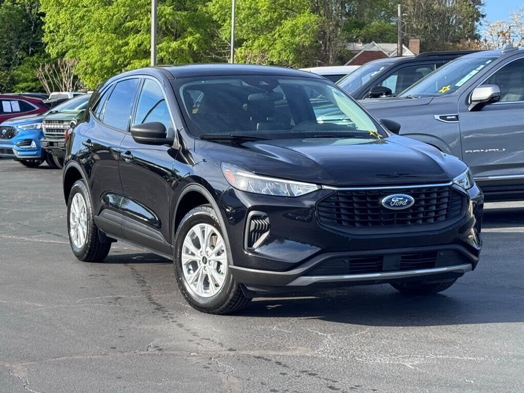 2023 FORD Escape