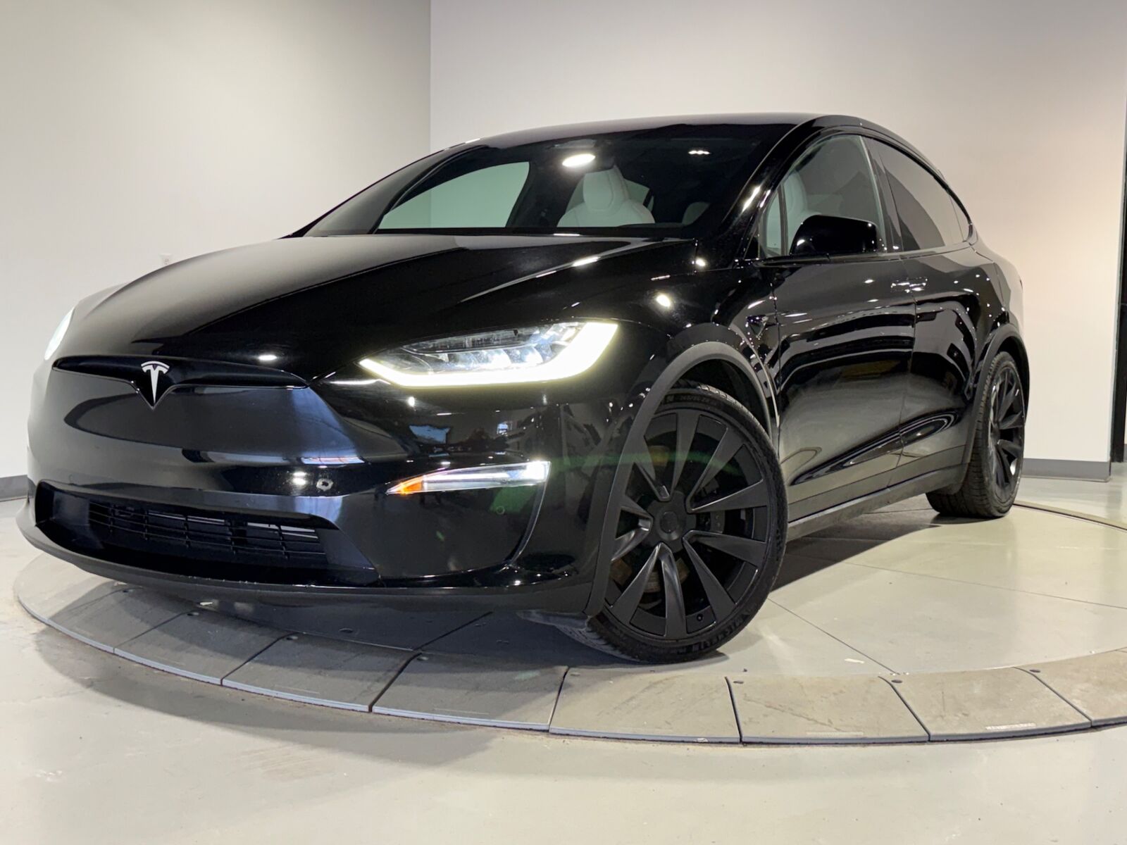 2022 TESLA Model X