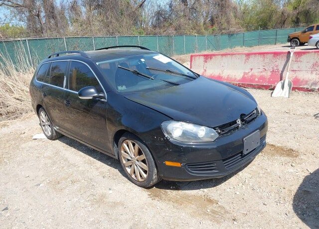 2010 VOLKSWAGEN Jetta Wagon
