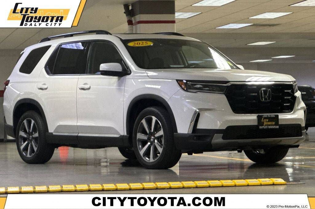 2025 HONDA Pilot