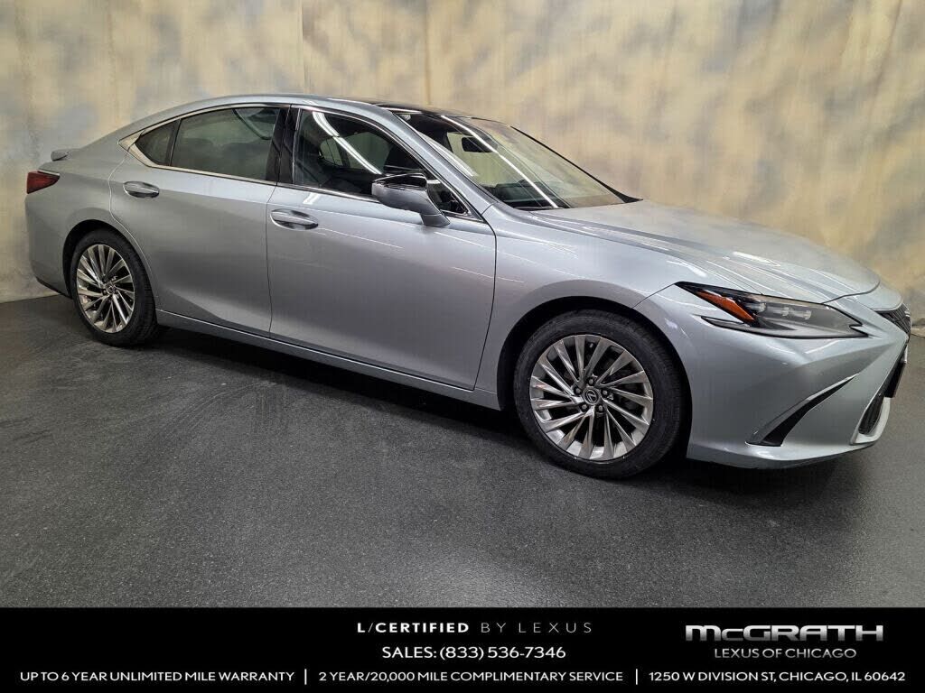 2022 LEXUS ES