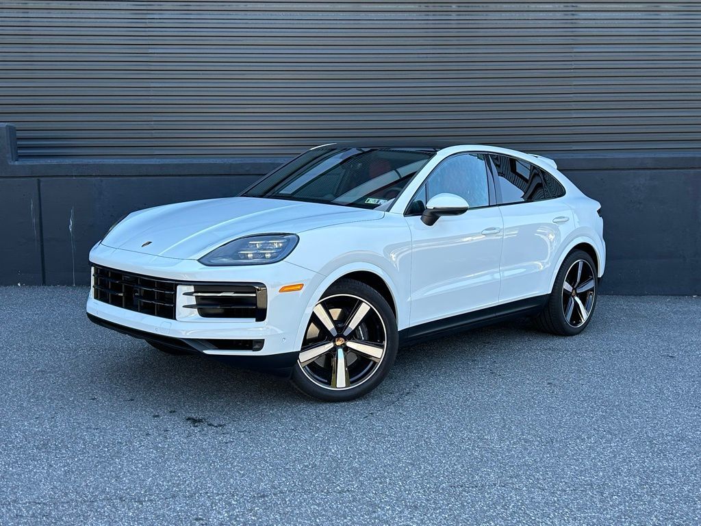 2025 PORSCHE Cayenne