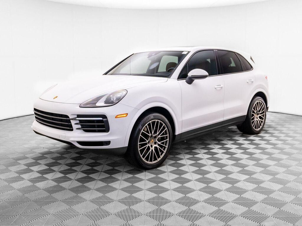 2022 PORSCHE Cayenne