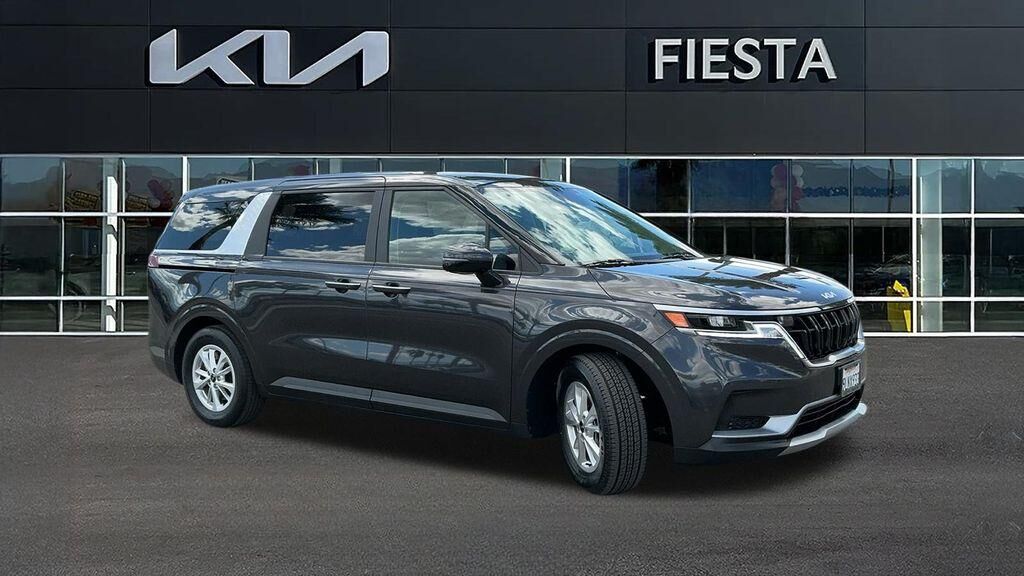 2024 KIA Carnival