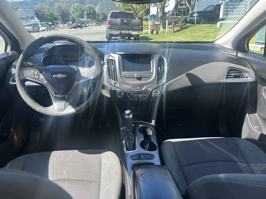 2017 CHEVROLET Cruze