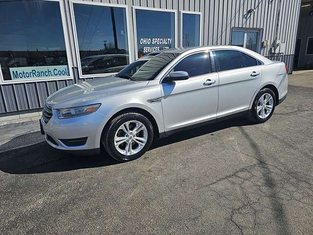 2013 FORD Taurus