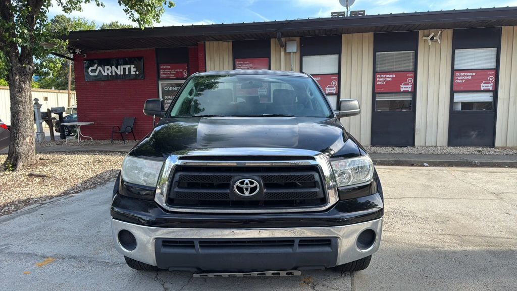 2011 TOYOTA Tundra