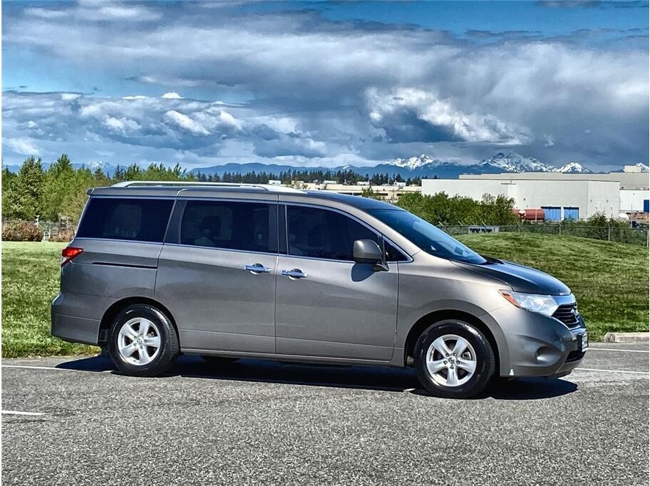 2014 NISSAN Quest