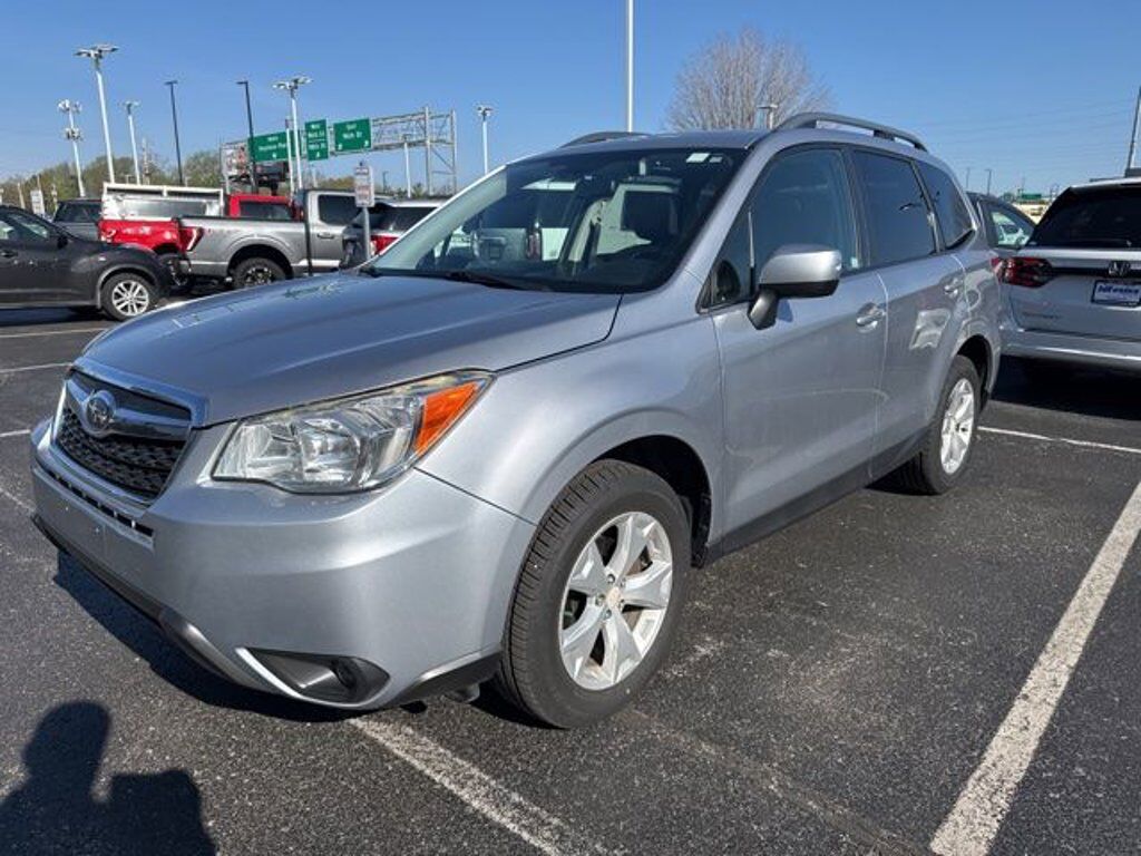 2016 SUBARU Forester