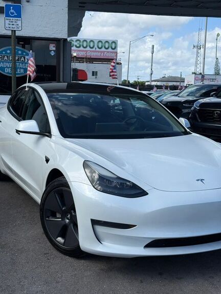 2023 TESLA Model 3