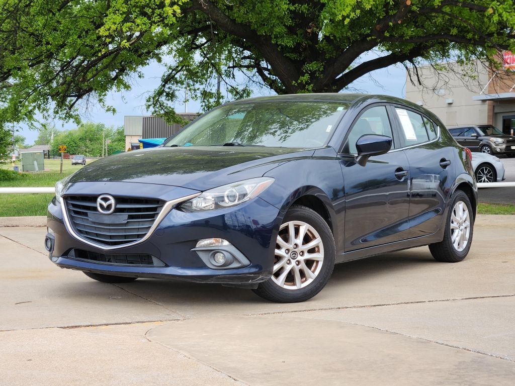 2015 MAZDA Mazda3