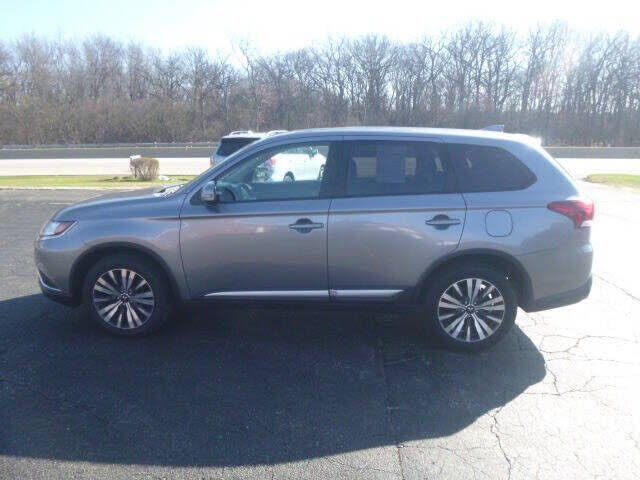 2019 MITSUBISHI Outlander