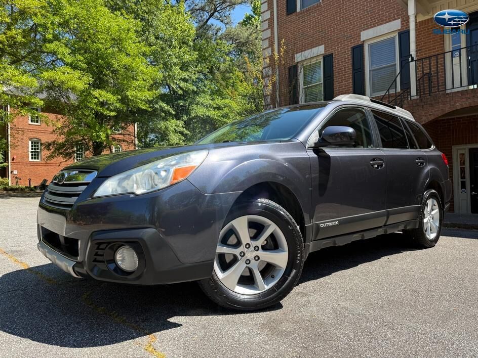2013 SUBARU Outback