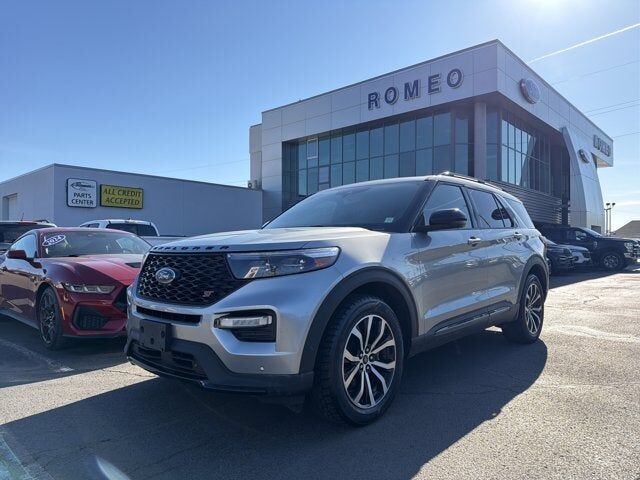 2020 FORD Explorer