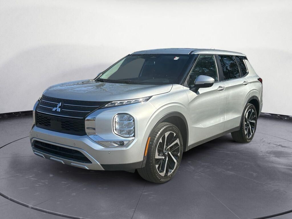 2024 MITSUBISHI Outlander