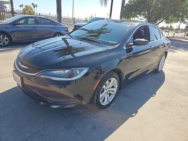 2016 CHRYSLER 200