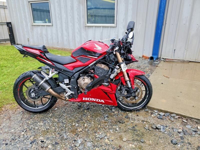 2022 HONDA CB