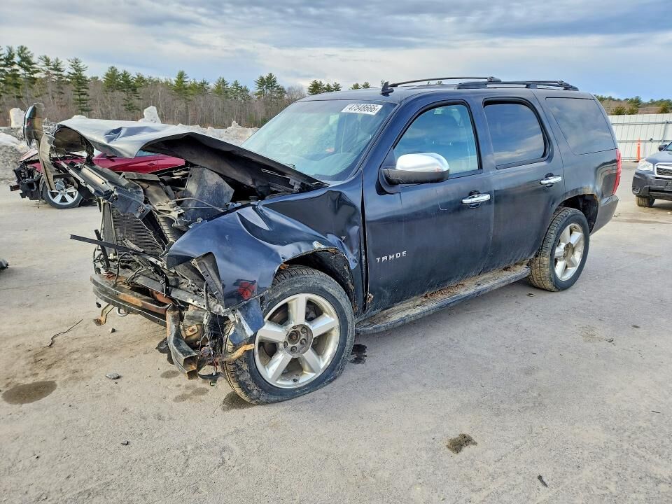 2011 CHEVROLET Tahoe