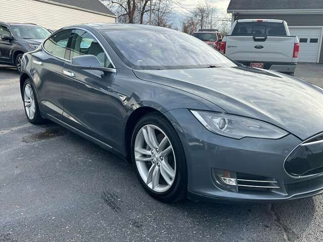 2013 TESLA Model S
