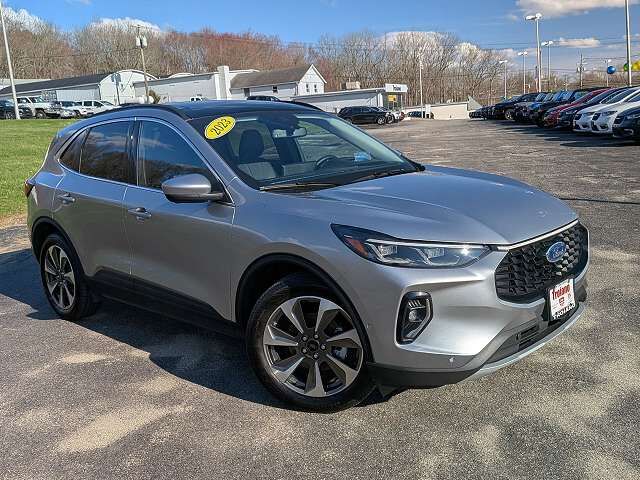 2023 FORD Escape