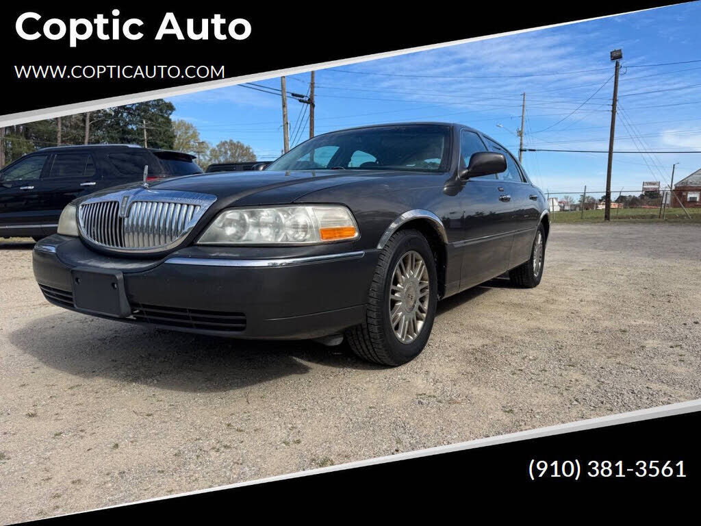 2007 LINCOLN Town Car