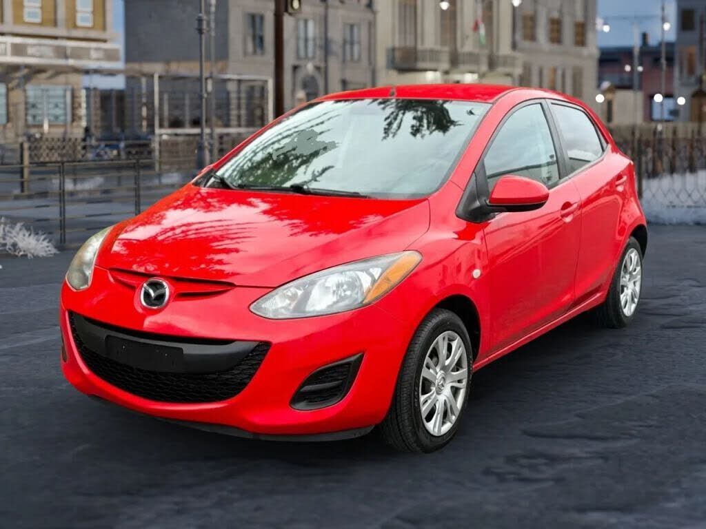 2012 MAZDA Mazda2