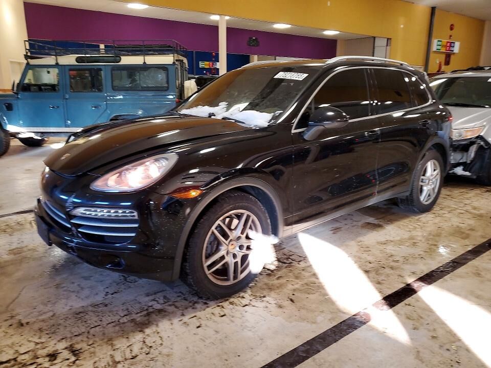 2014 PORSCHE Cayenne
