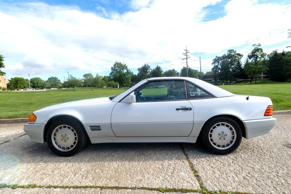 1992 MERCEDES-BENZ 300