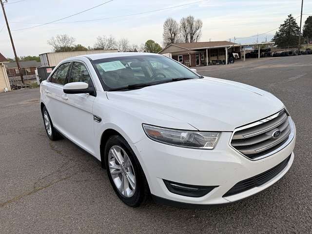 2013 FORD Taurus