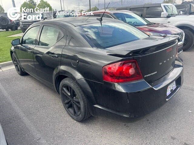 2011 DODGE Avenger