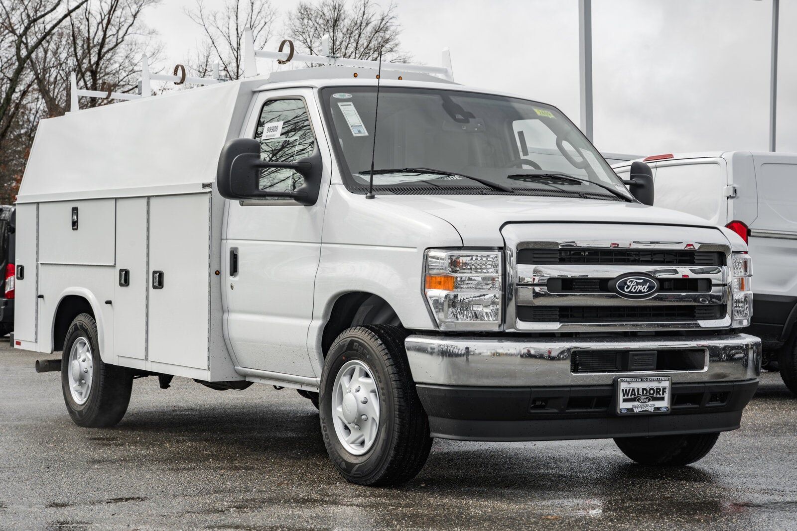 2026 FORD E-350