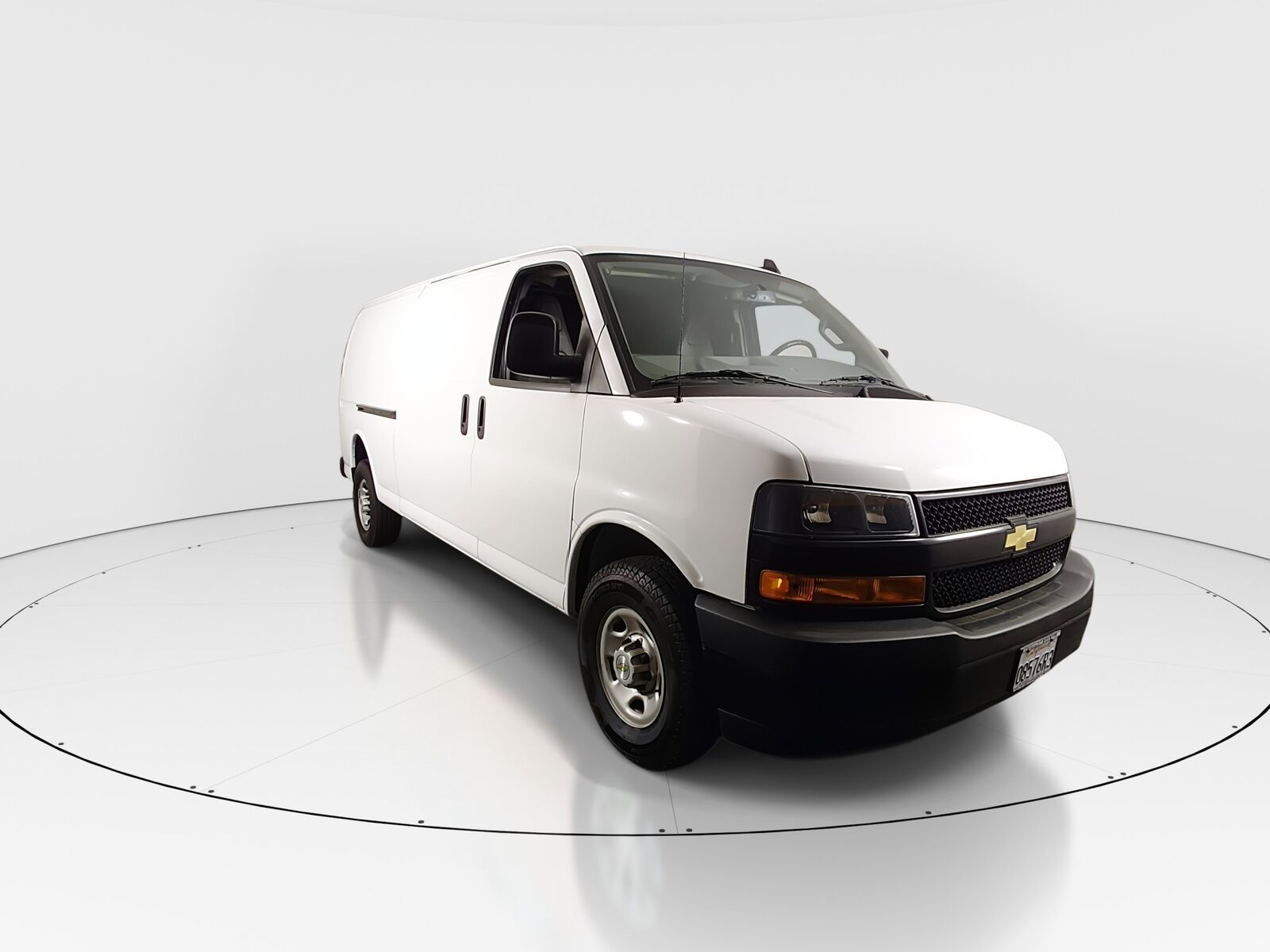 2023 CHEVROLET Express