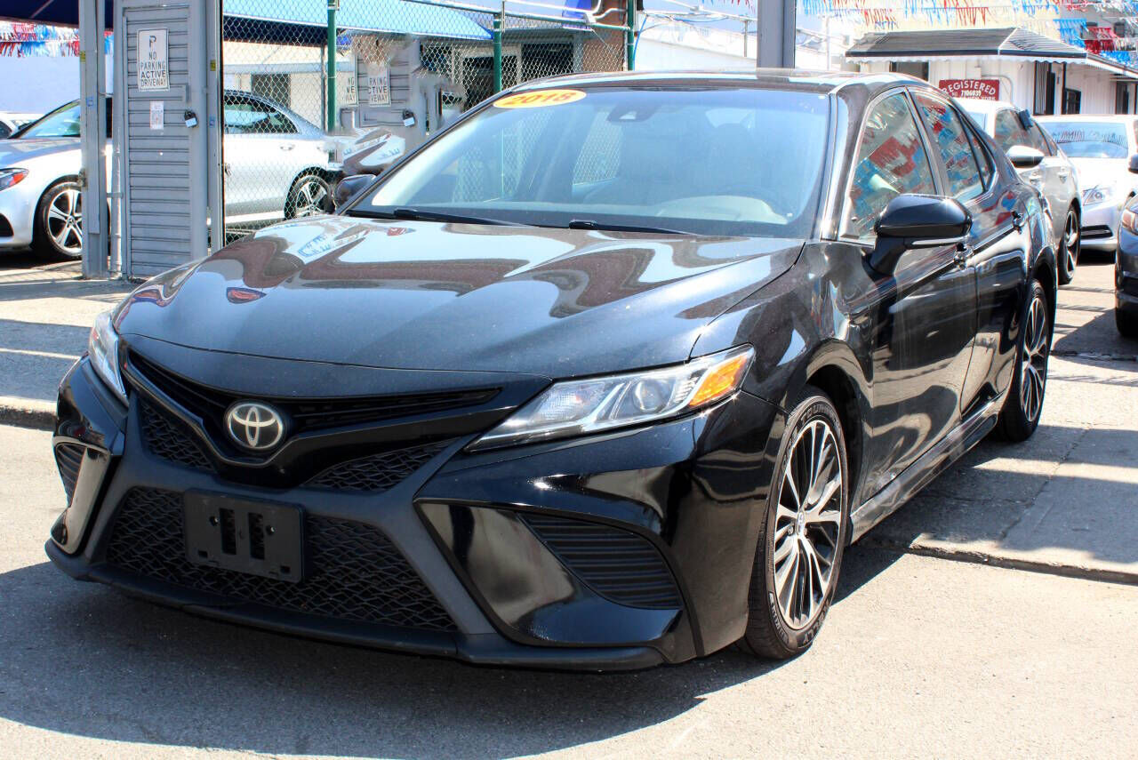 2018 TOYOTA Camry