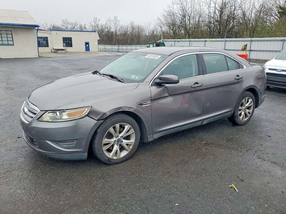2011 FORD Taurus