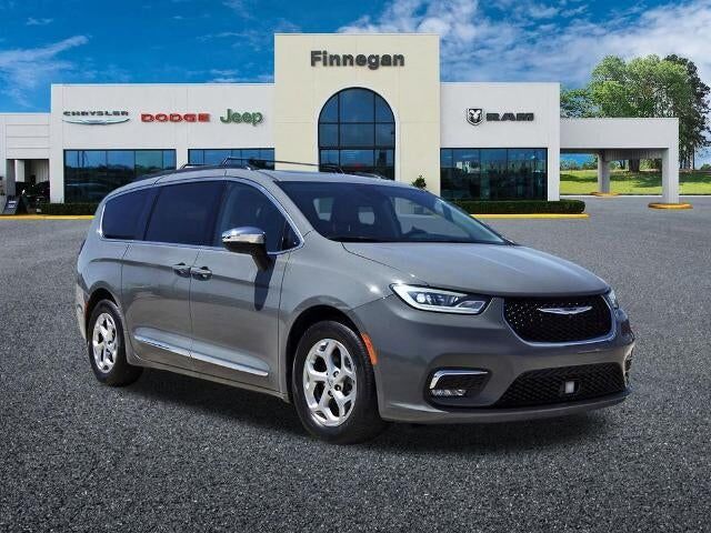 2023 CHRYSLER Pacifica
