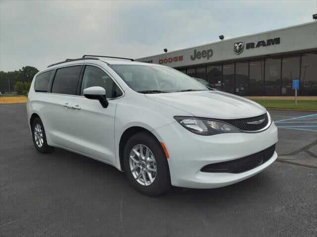 2021 CHRYSLER Voyager