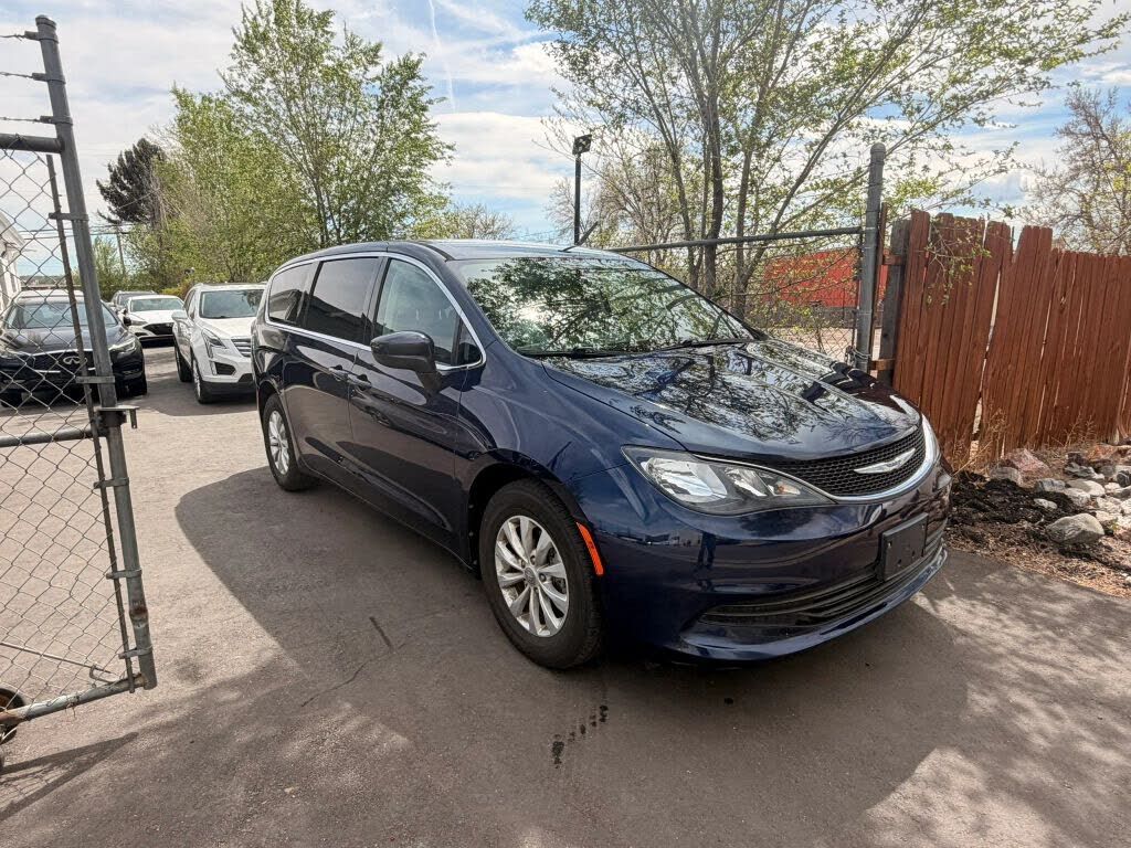 2017 CHRYSLER Pacifica