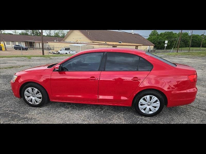 2011 VOLKSWAGEN Jetta