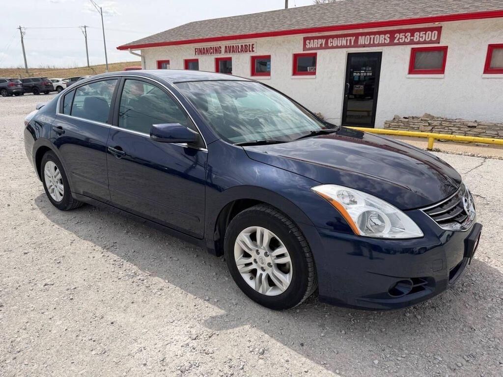 2011 NISSAN Altima