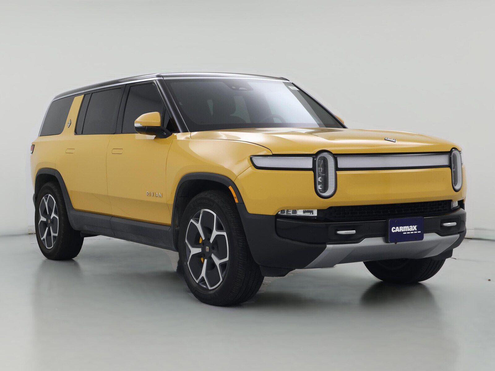 2023 RIVIAN R1S