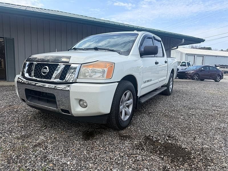 2013 NISSAN Titan