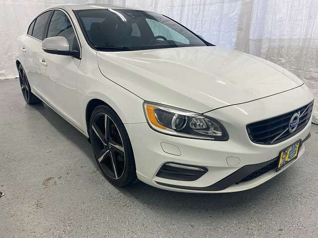 2016 VOLVO S60
