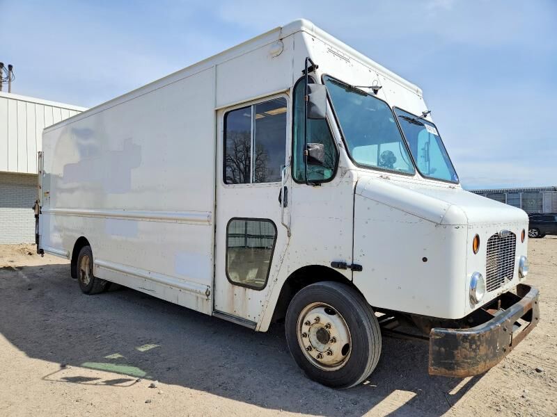 2010 FREIGHTLINER MT 45 Chassis