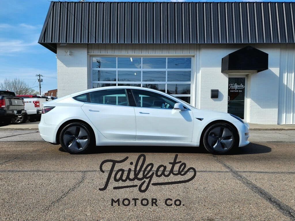 2019 TESLA Model 3