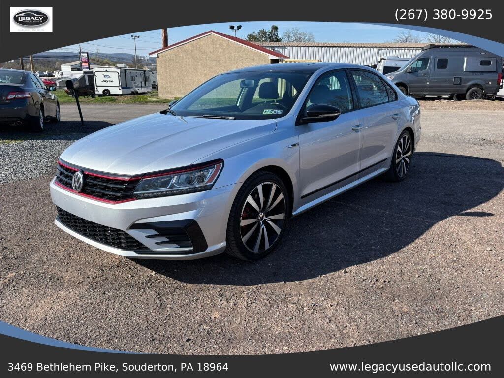 2018 VOLKSWAGEN Passat