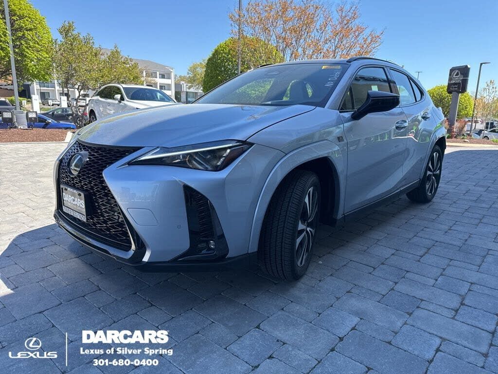 2025 LEXUS UX