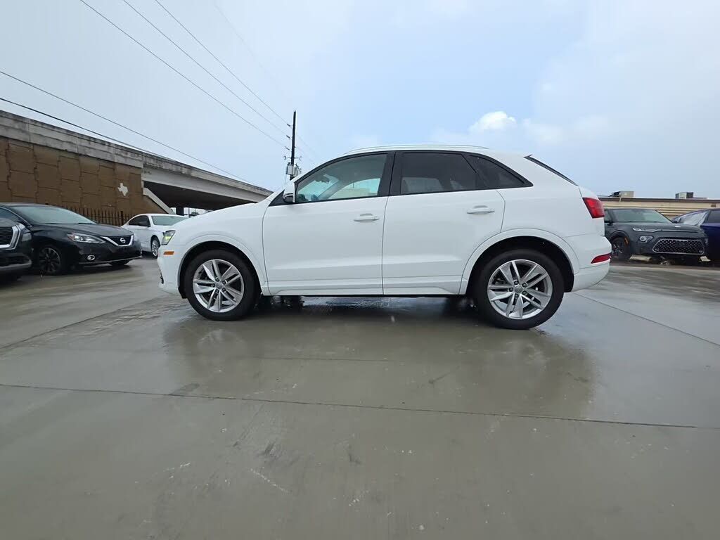 2017 AUDI Q3