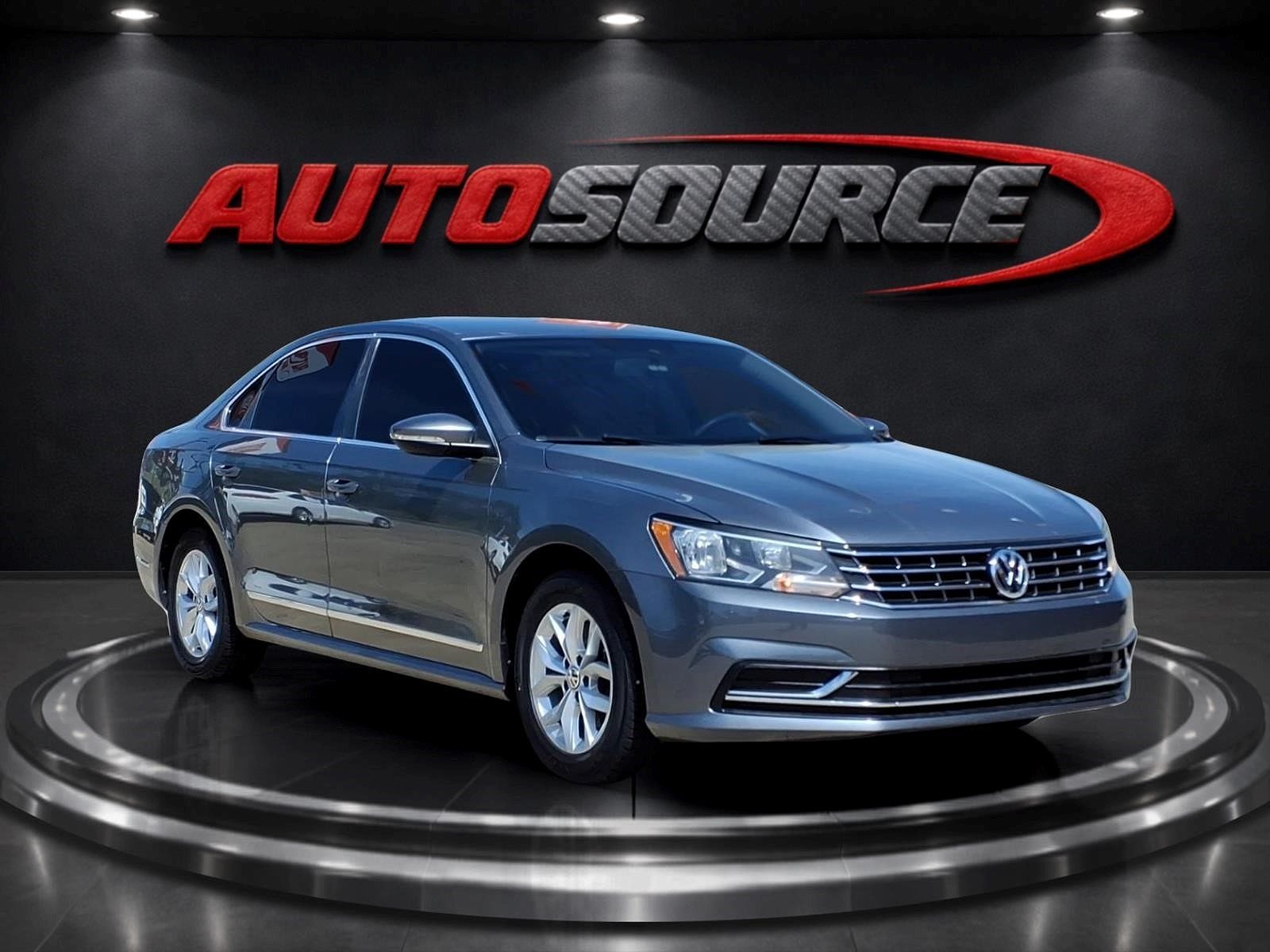 2016 VOLKSWAGEN Passat