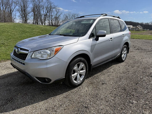 2016 SUBARU Forester